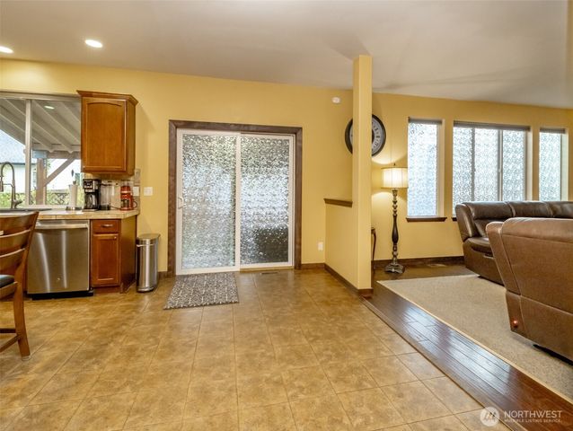 6977 Flute Street SE, Lacey, WA 98513