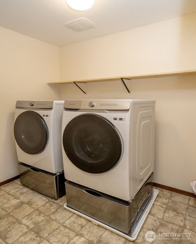 6977 Flute Street SE, Lacey, WA 98513