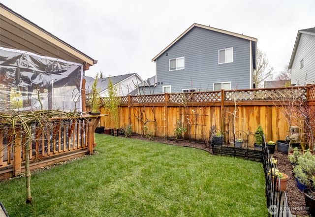 6977 Flute Street SE, Lacey, WA 98513