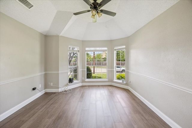 3124 Creek Crossing Road, Mesquite, TX 75181