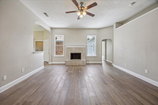 3124 Creek Crossing Road, Mesquite, TX 75181