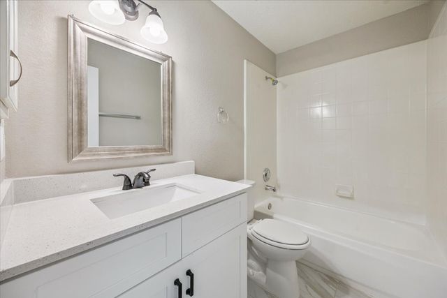 3124 Creek Crossing Road, Mesquite, TX 75181