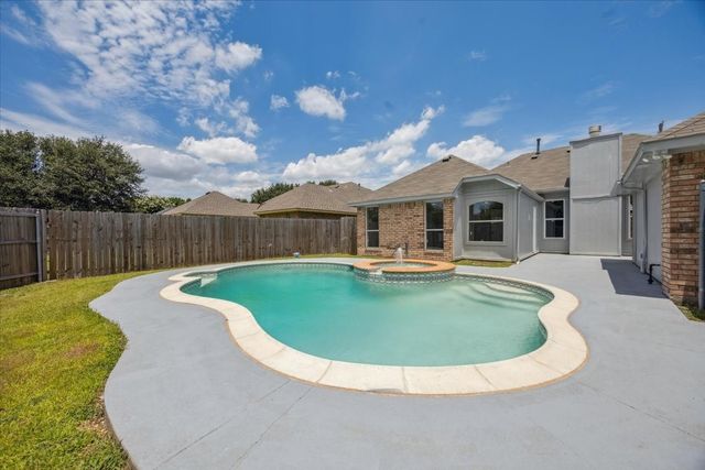 3124 Creek Crossing Road, Mesquite, TX 75181