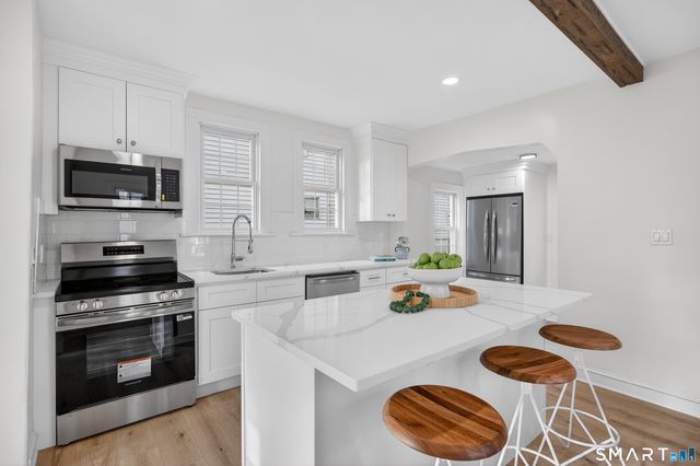 190 West Main Street, Milford, CT 06460