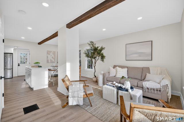 190 West Main Street, Milford, CT 06460