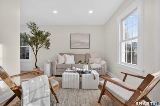 190 West Main Street, Milford, CT 06460