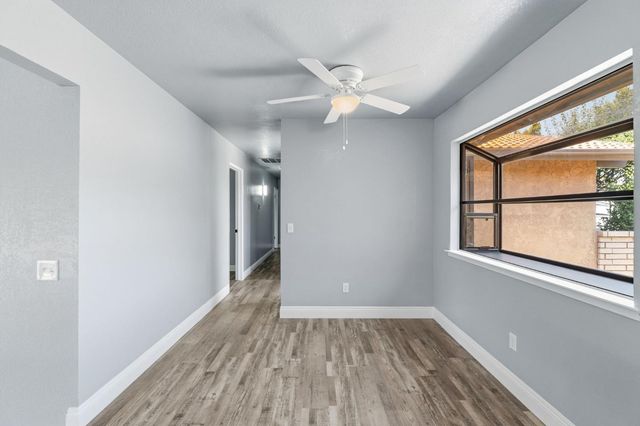 343 N Orangewood Avenue, Fresno, CA 93727