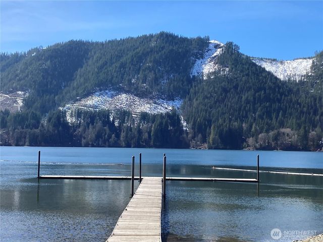 30 N Skokomish Drive, Hoodsport, WA 98548