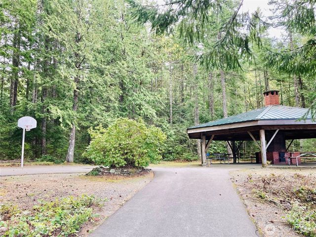 30 N Skokomish Drive, Hoodsport, WA 98548