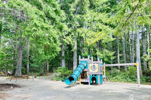 30 N Skokomish Drive, Hoodsport, WA 98548