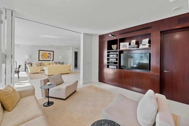 200 Bradley Place 302, Palm Beach, FL 33480