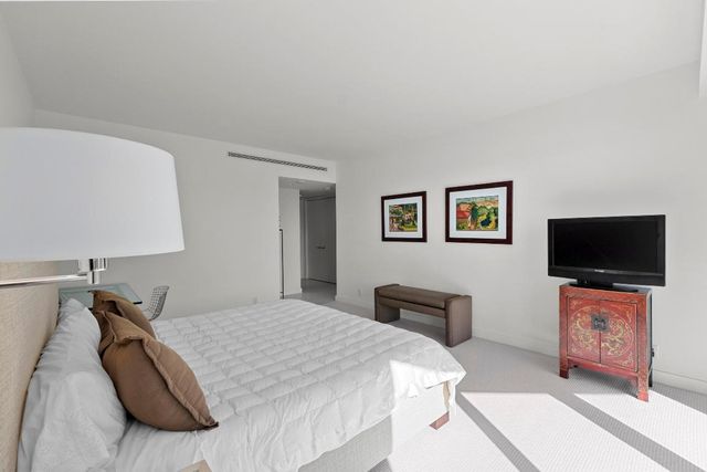 200 Bradley Place 302, Palm Beach, FL 33480