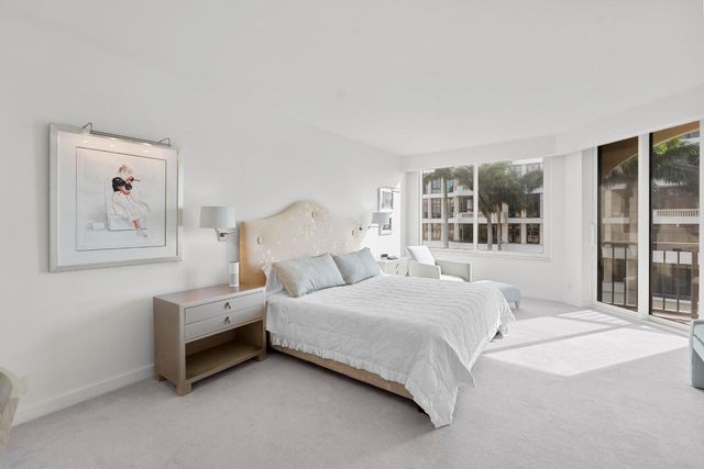 200 Bradley Place 302, Palm Beach, FL 33480