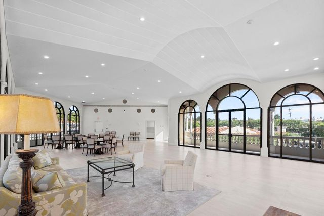 200 Bradley Place 302, Palm Beach, FL 33480