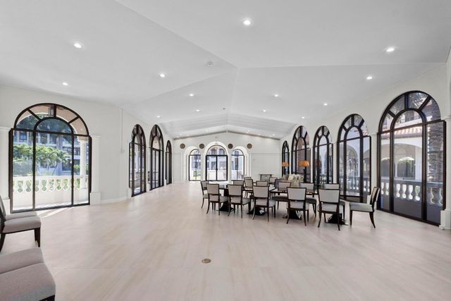 200 Bradley Place 302, Palm Beach, FL 33480