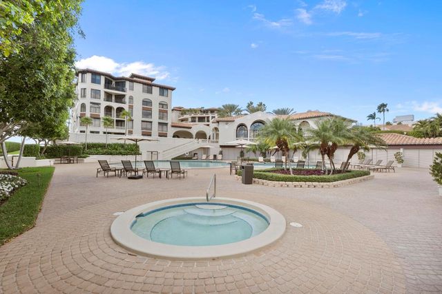 200 Bradley Place 302, Palm Beach, FL 33480