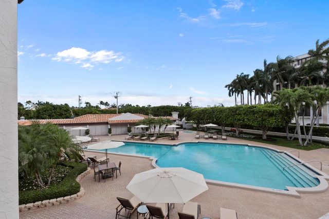 200 Bradley Place 302, Palm Beach, FL 33480