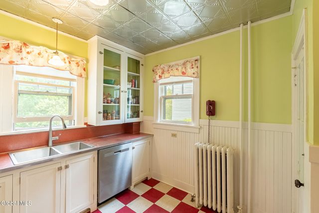 30 Bancker Street, Albany, NY 12208