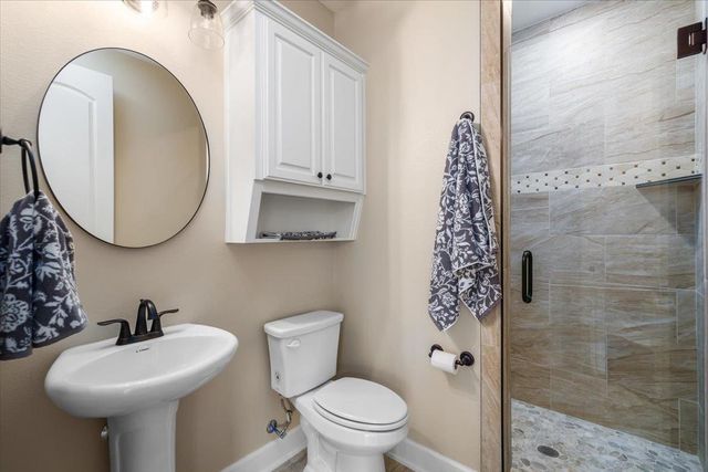 4012 Turning Leaf DR, Nolanville, TX 76559
