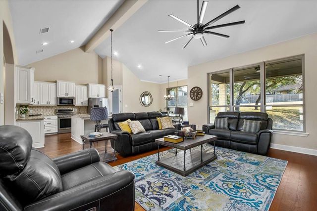 4012 Turning Leaf DR, Nolanville, TX 76559