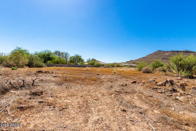 2812 W Cloud Road 4, Phoenix, AZ 85086