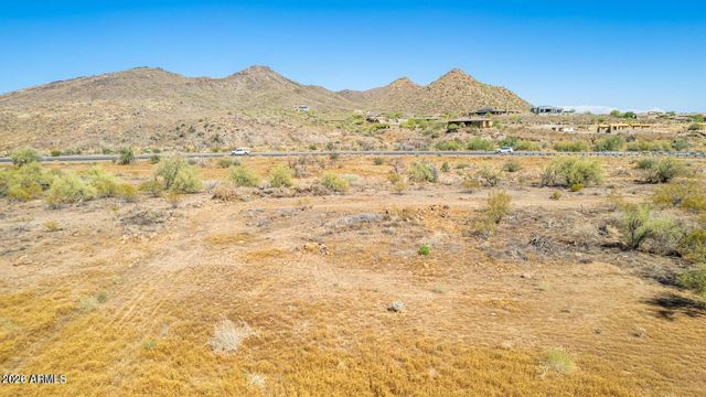 2812 W Cloud Road 4, Phoenix, AZ 85086