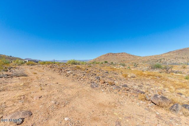 2812 W Cloud Road 4, Phoenix, AZ 85086