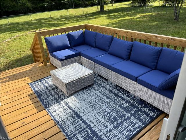 914-A Nc Highway 62 E, Pleasant Garden, NC 27313