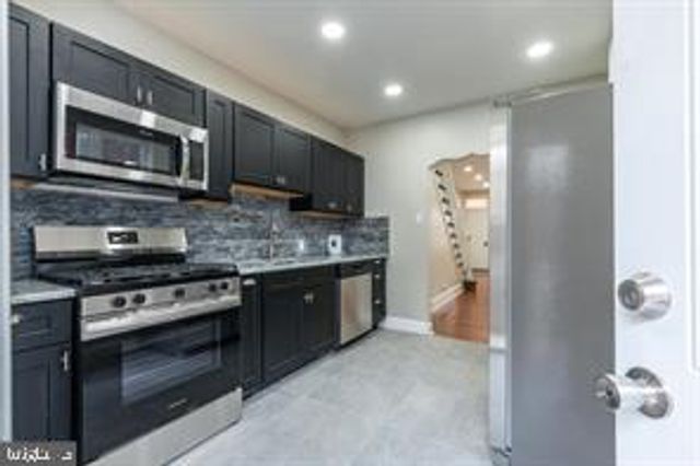 2102 S OPAL ST, Philadelphia, PA 19145