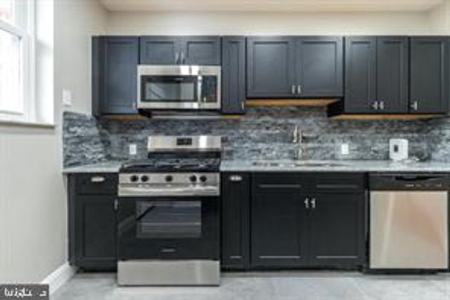 2102 S OPAL ST, Philadelphia, PA 19145