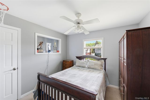 420 Philadelphia Avenue, Massapequa Park, NY 11762