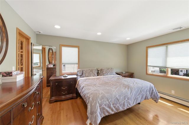 420 Philadelphia Avenue, Massapequa Park, NY 11762