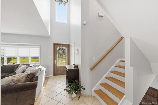 420 Philadelphia Avenue, Massapequa Park, NY 11762