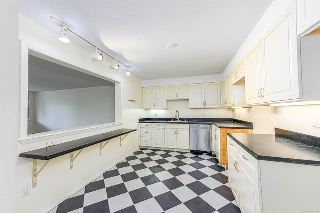 1460 Elm Street 132, Stratford, CT 06615