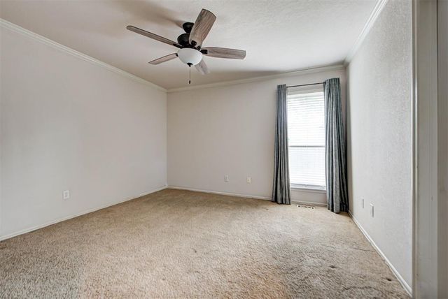 1504 Nightingale Lane, Edmond, OK 73034