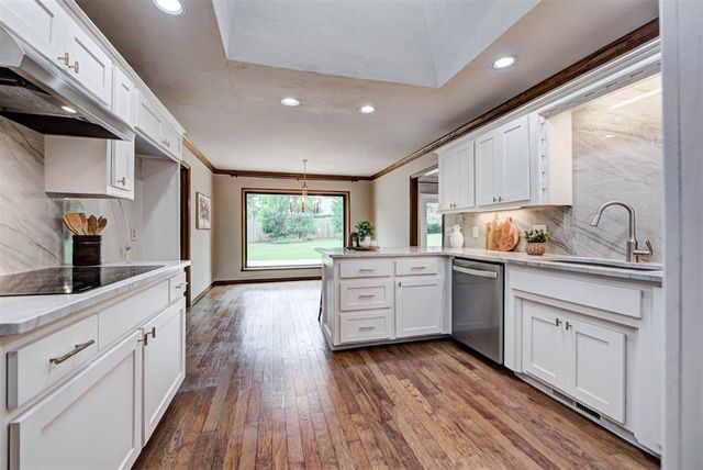 1504 Nightingale Lane, Edmond, OK 73034