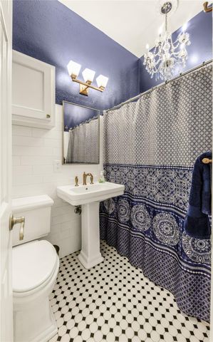 9413 Whitney Lane, College Station, TX 77845