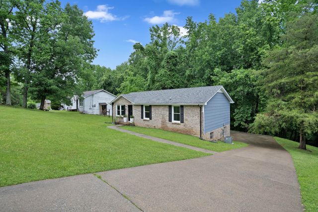 409 Needlewood Dr, Clarksville, TN 37040