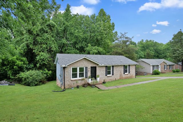 409 Needlewood Dr, Clarksville, TN 37040