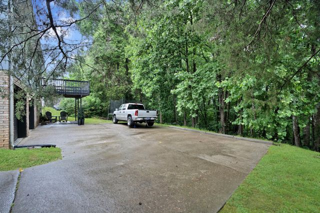 409 Needlewood Dr, Clarksville, TN 37040
