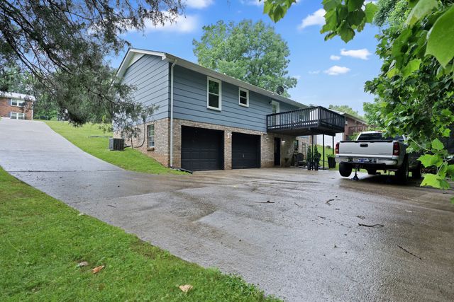 409 Needlewood Dr, Clarksville, TN 37040