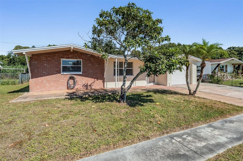 5301 DAWN LANE, Holiday, FL 34690