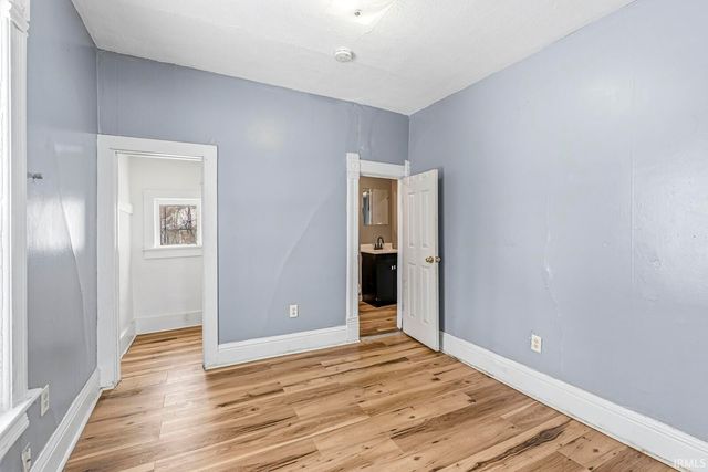 192 N 6th Street, Elkhart, IN 46516