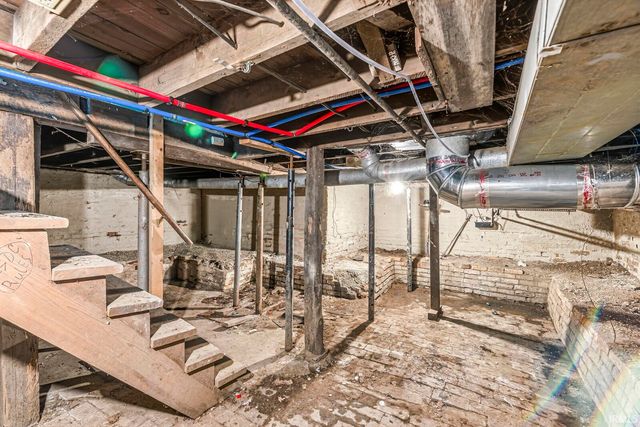 192 N 6th Street, Elkhart, IN 46516