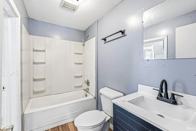 192 N 6th Street, Elkhart, IN 46516