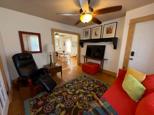 97 School Street, St. Johnsbury, VT 05819