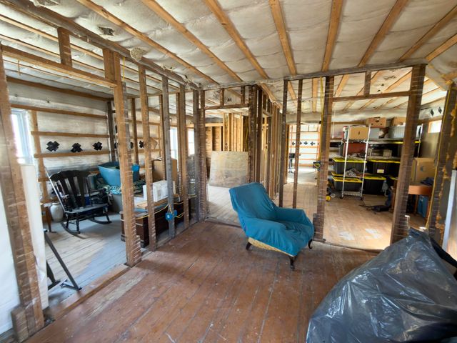 97 School Street, St. Johnsbury, VT 05819