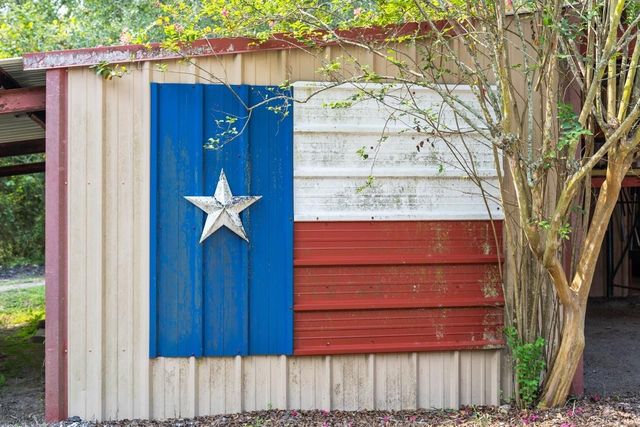 25738 Ipes Road, Splendora, TX 77372