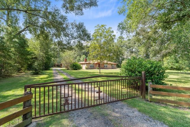 25738 Ipes Road, Splendora, TX 77372