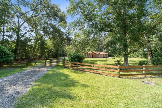 25738 Ipes Road, Splendora, TX 77372